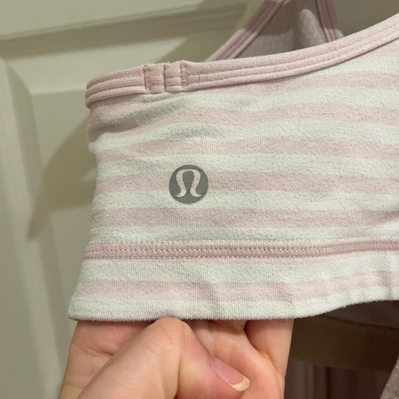 Lululemon Tank - Older Style - Size 8 - Picture 3 of 6